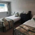 Crown Hotel