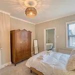 Host & Stay - Barton Road House