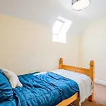Host & Stay - The Pippins