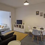 Hereford City - Victory Apartment - Modern Studio In Vibrant Popular Area Of Hereford - Hosted By Rentmyhouse