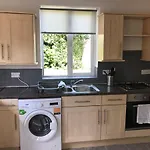 Hhereford - Raven House - 4 Bedroom House Located West Of City, Sleeps 7 - Perfect For Contractors Or A Base For Exploring - Hosted By Rentmyhouse