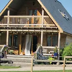 Oasis Lodges