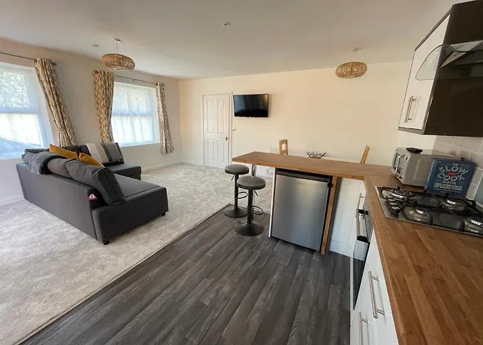 Quiet And Central Modern New Build Bungalow