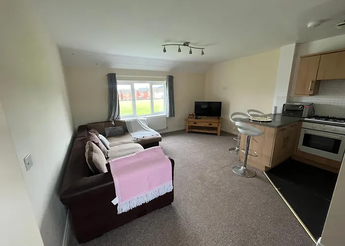 2 Bed Coach House Flat Hereford