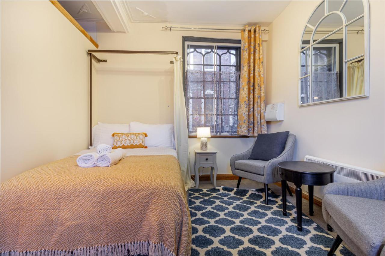 Host & - The Merchant House Apartment