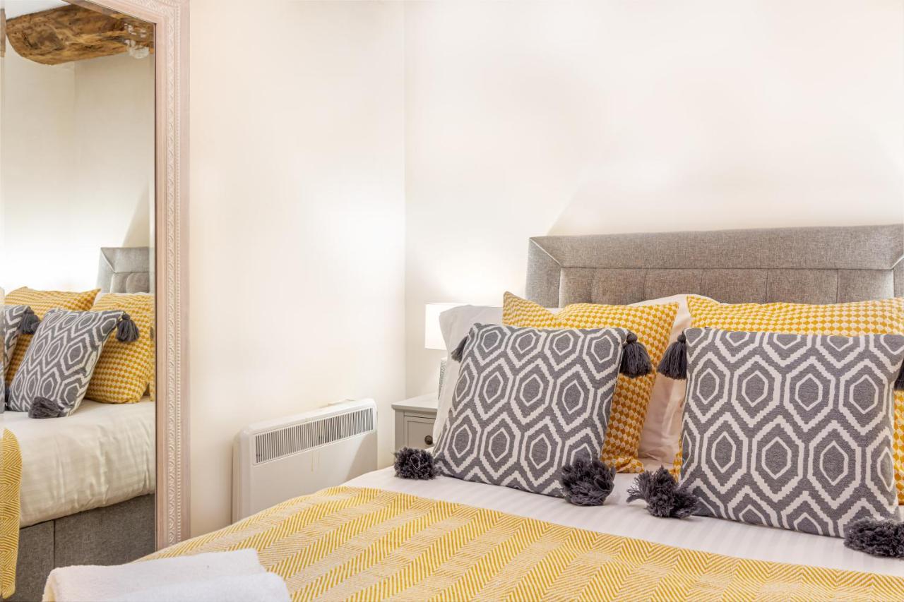 Host & - The Merchant House Apartment