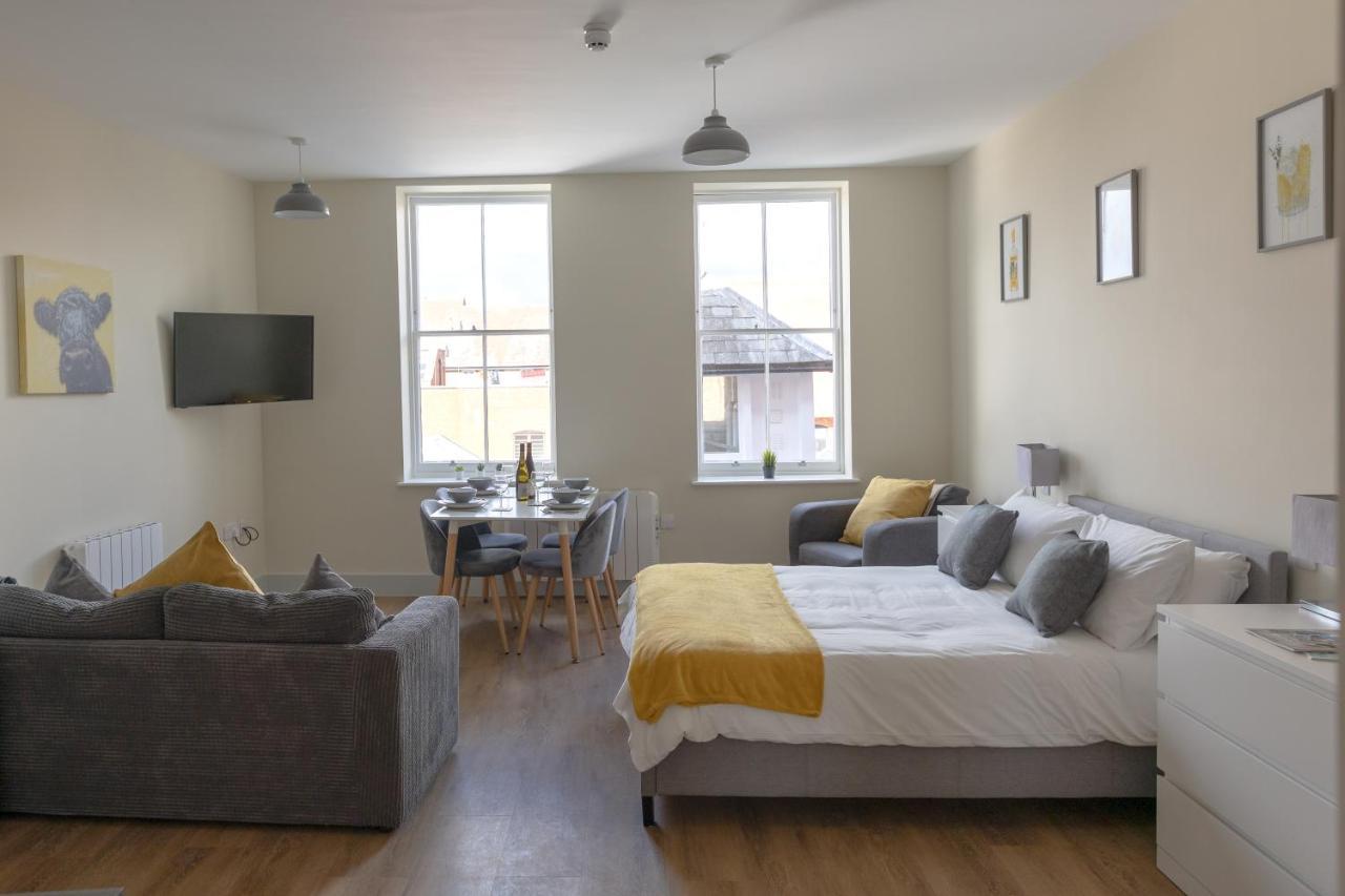 6, Isabella House, Aparthotel, By Rentmyhouse Apartment *