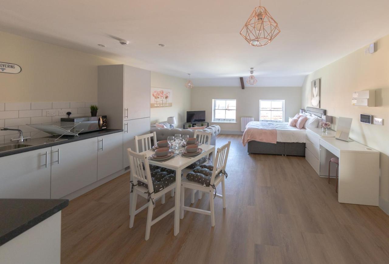 9, Isabella House, Aparthotel, By Rentmyhouse Apartment *
