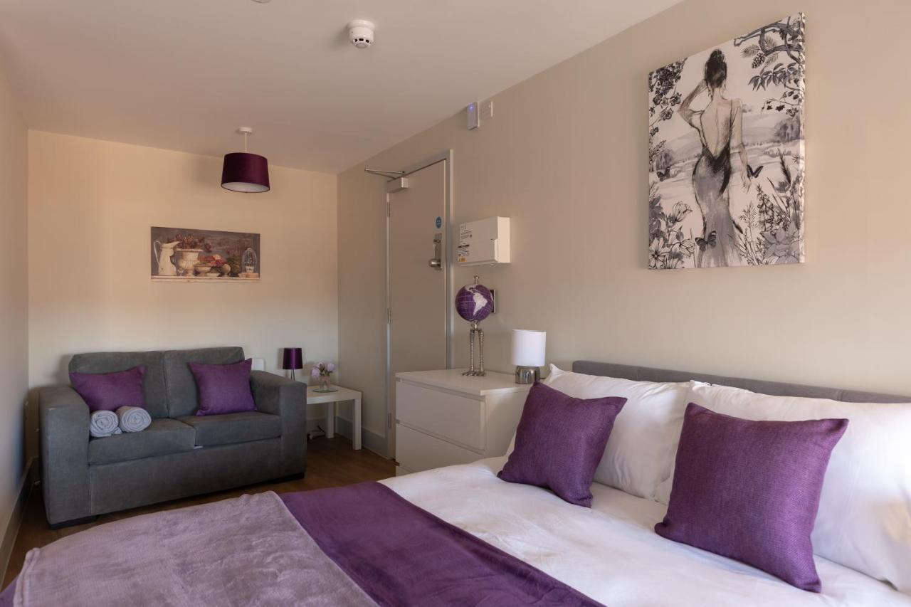 Isabella House - Centre Aparthotel, By Rentmyhouse Apartment Hereford