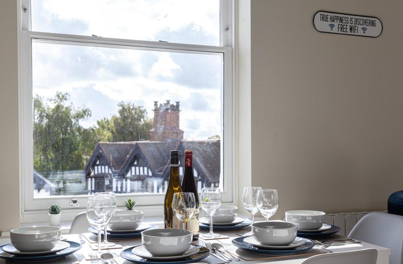 Apartment 5, Isabella House, Aparthotel, By Rentmyhouse *