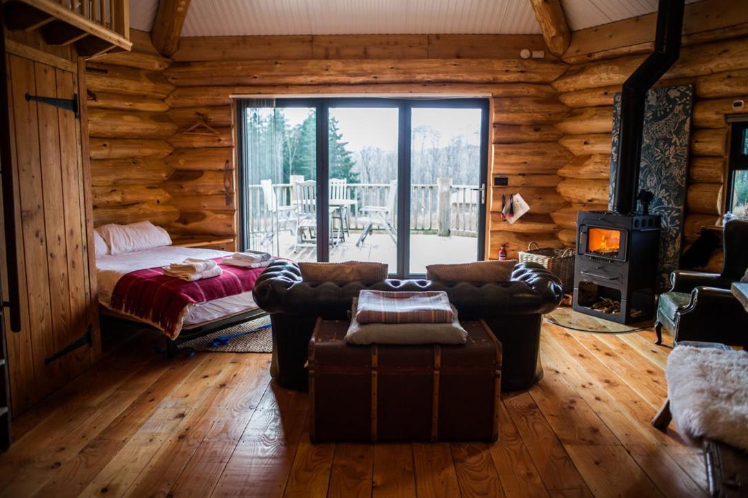 Coed Y Marchog Woodland Retreat