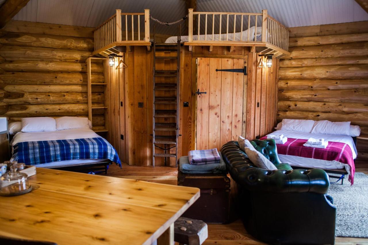 Coed Y Marchog Woodland Retreat Lodge