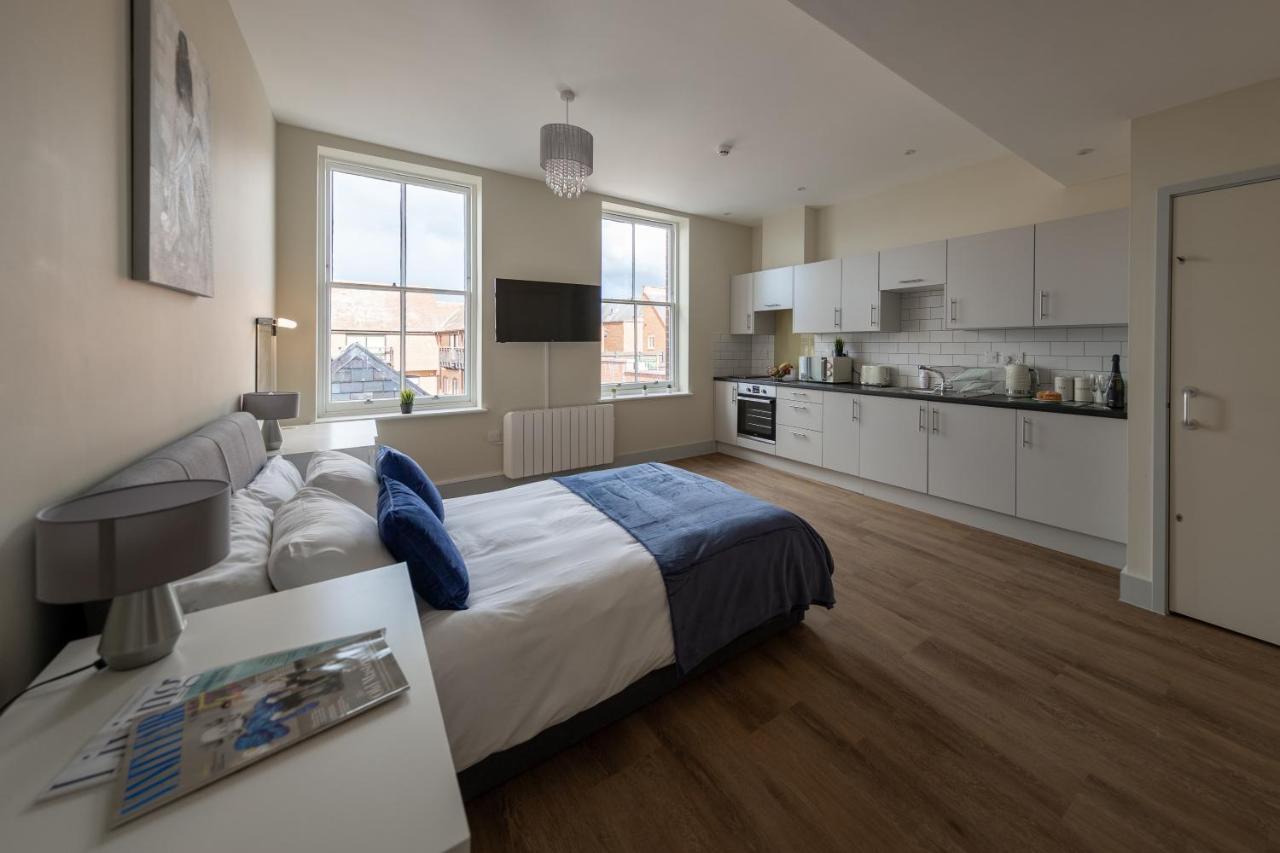 7, Isabella House, Aparthotel, By Rentmyhouse