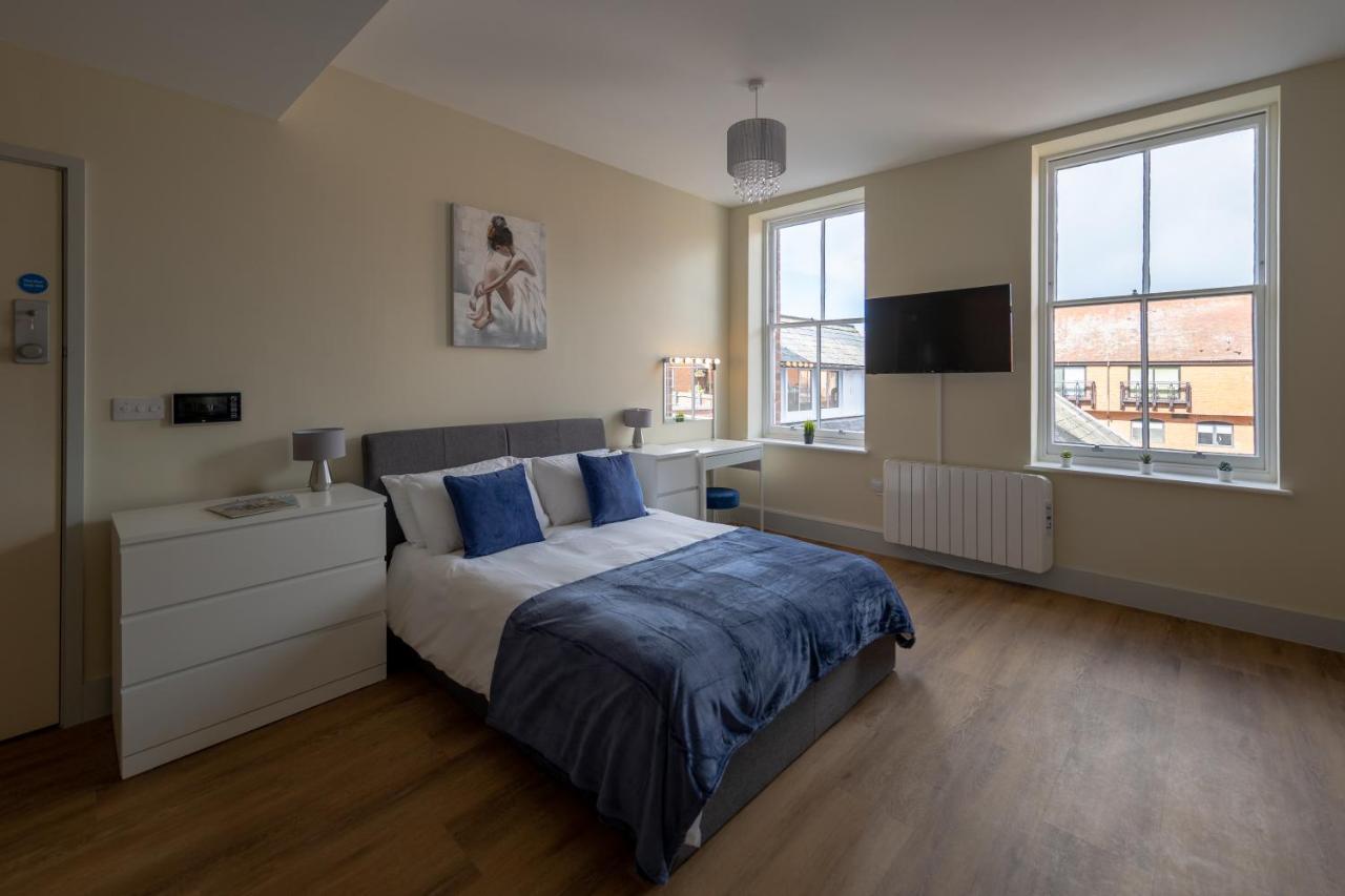 7, Isabella House, Aparthotel, By Rentmyhouse Apartment *