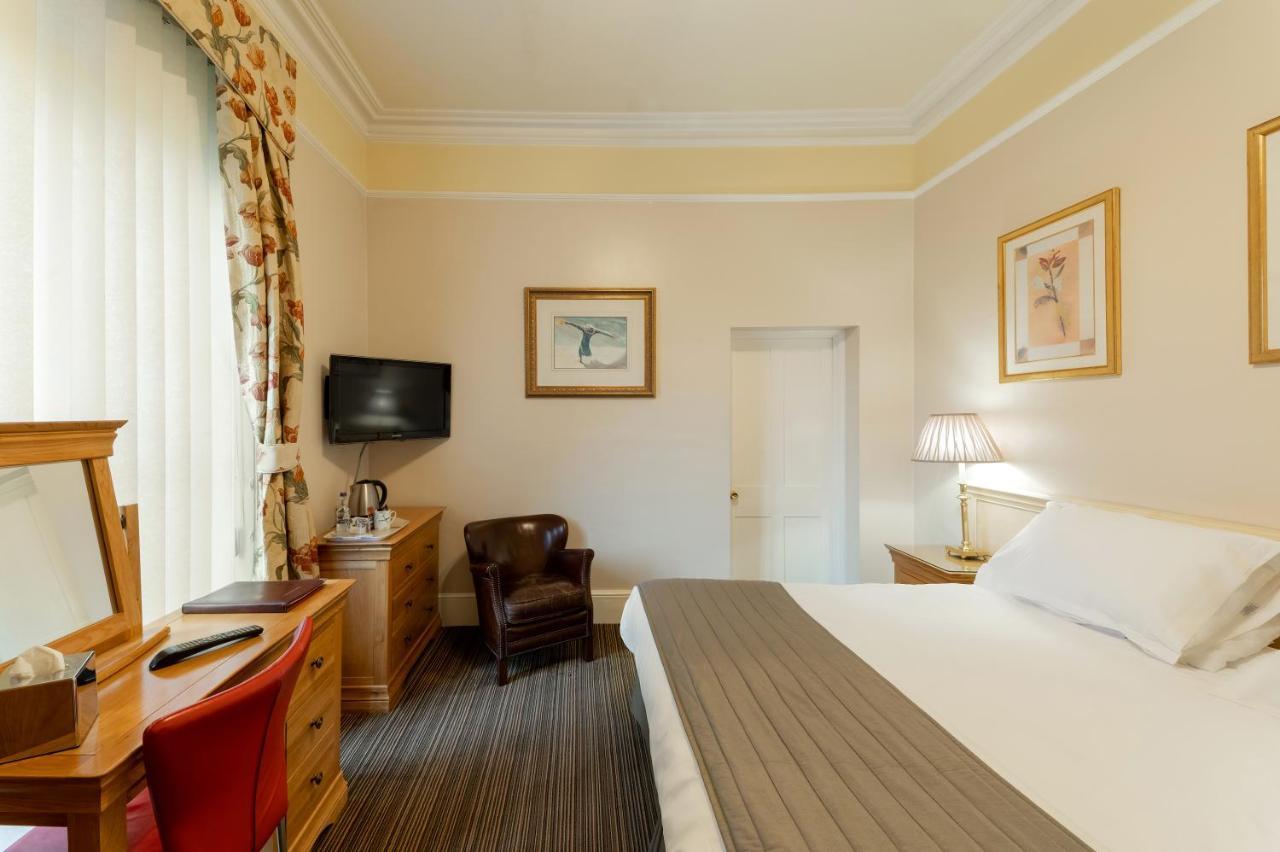 Guest house Charades Hereford