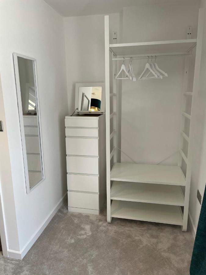 Quiet And Central Modern New Build Bungalow Apartment *