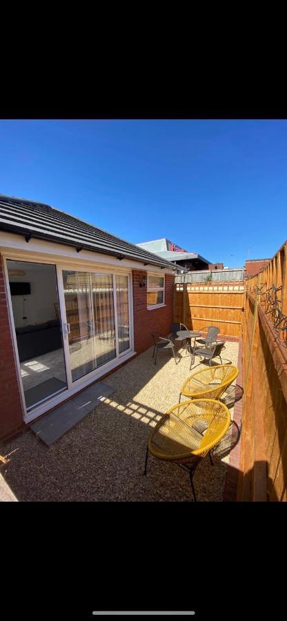 Quiet And Central Modern New Build Bungalow Hereford