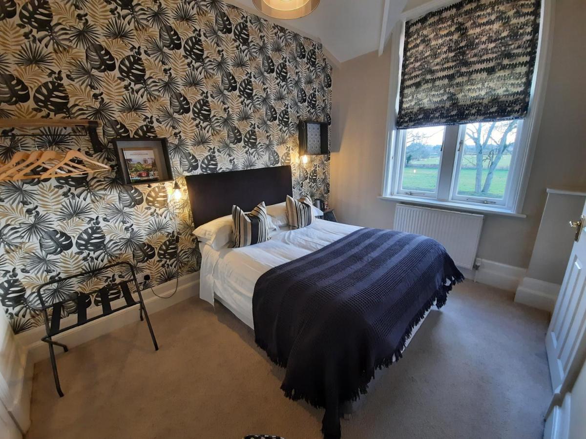 Bed & Breakfast The Priory 3*