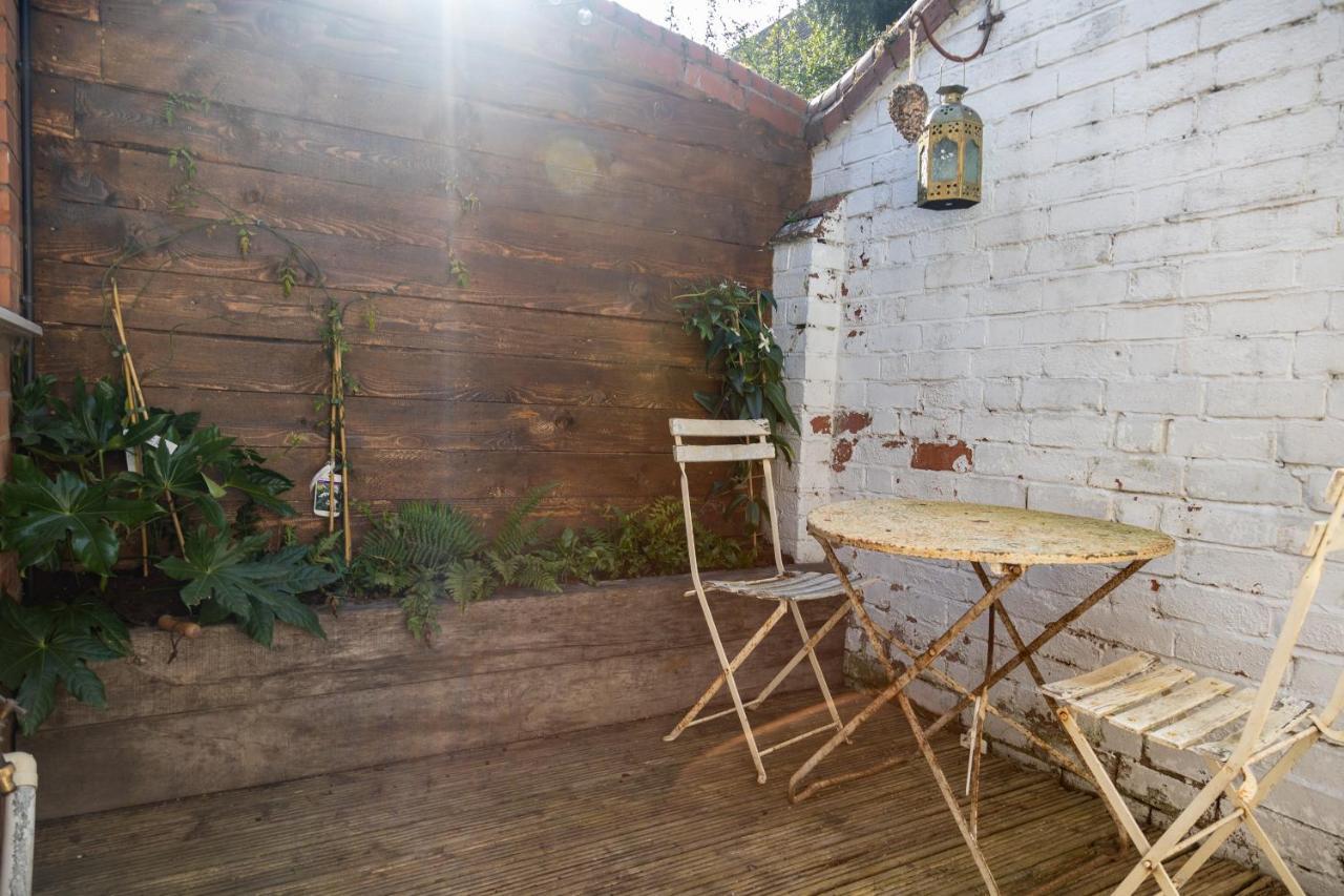 Apartment Hereford City - St Owens Terrace - Comfortable & Spacious Well Presented Three Storey House, Perfect For A Weekend Away & Exploring The City On Foot - Hosted By Rentmyhouse