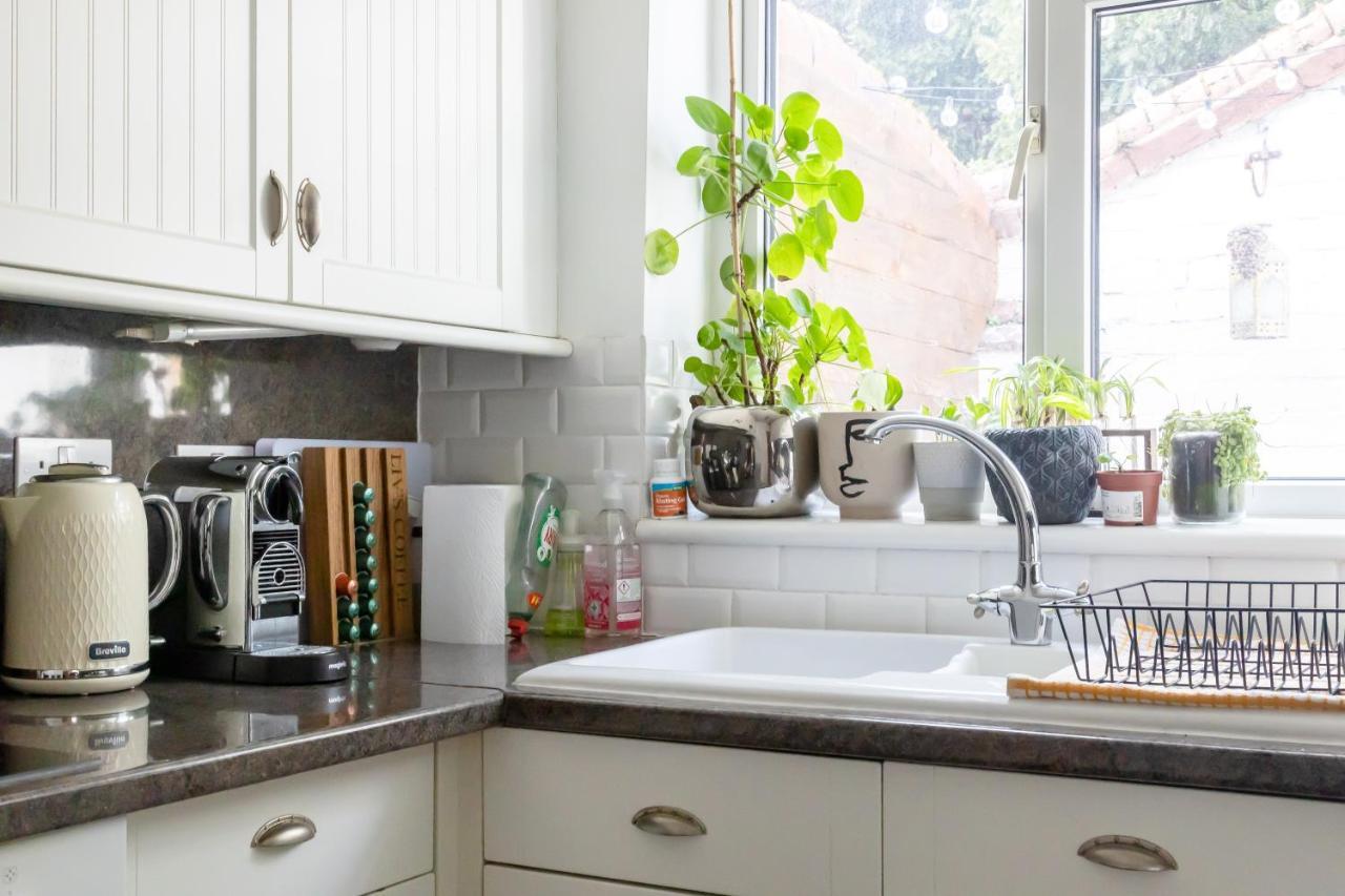 Hereford City - St Owens Terrace - Comfortable & Spacious Well Presented Three Storey House, Perfect For A Weekend Away & Exploring The City On Foot - Hosted By Rentmyhouse * Hereford
