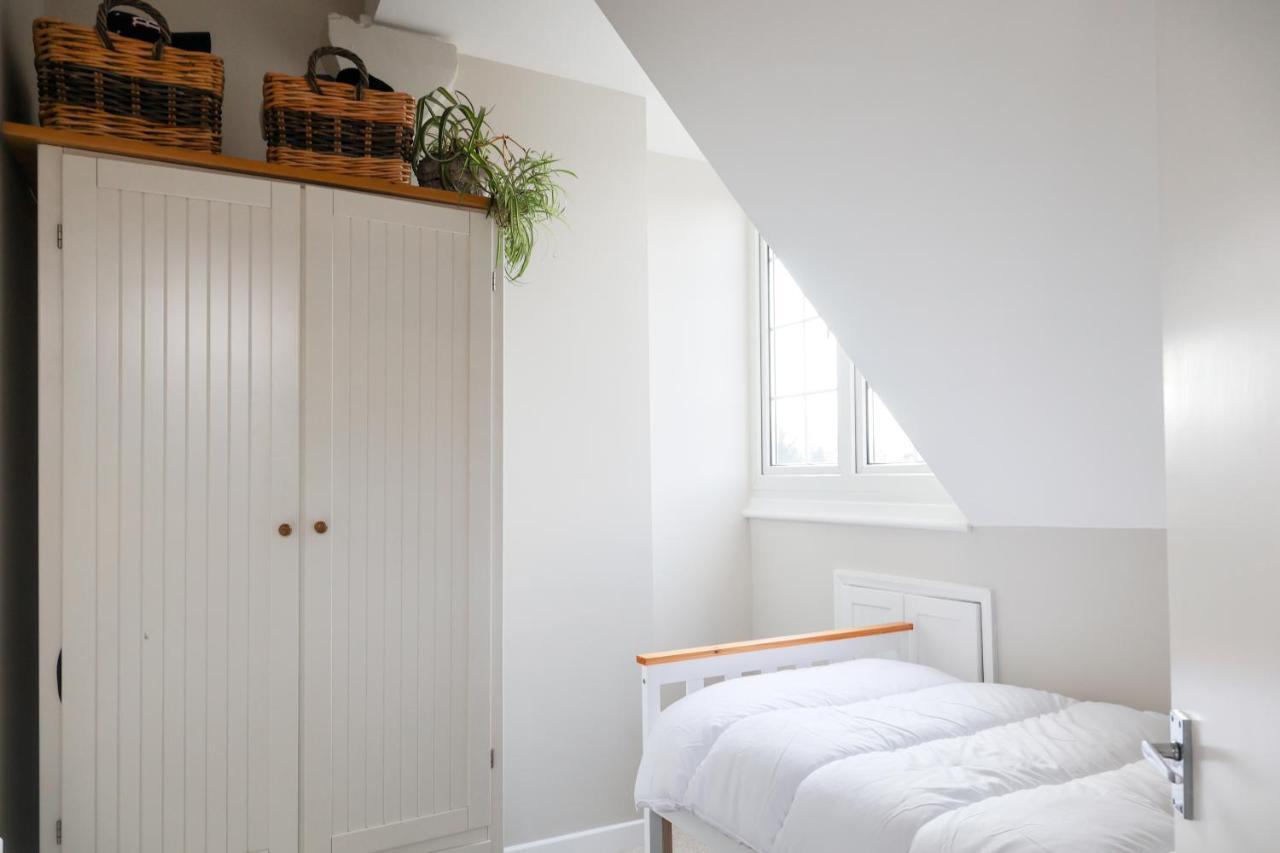 Hereford City - St Owens Terrace - Comfortable & Spacious Well Presented Three Storey House, Perfect For A Weekend Away & Exploring The City On Foot - Hosted By Rentmyhouse Apartment Hereford