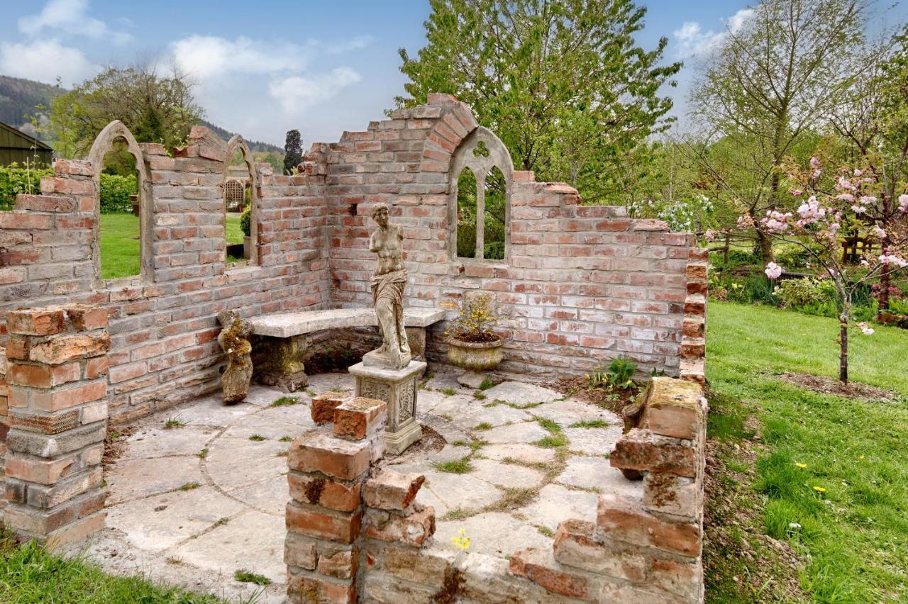 Holiday home The Folly