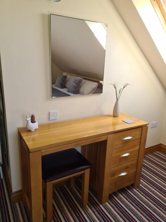 Lyde Cross Coach House Apartment