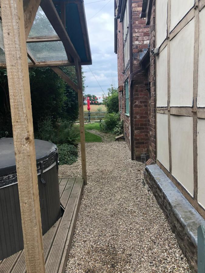 Soldiers Cottage, With Hot Tub, Dog Friendly, Great Views Apartment