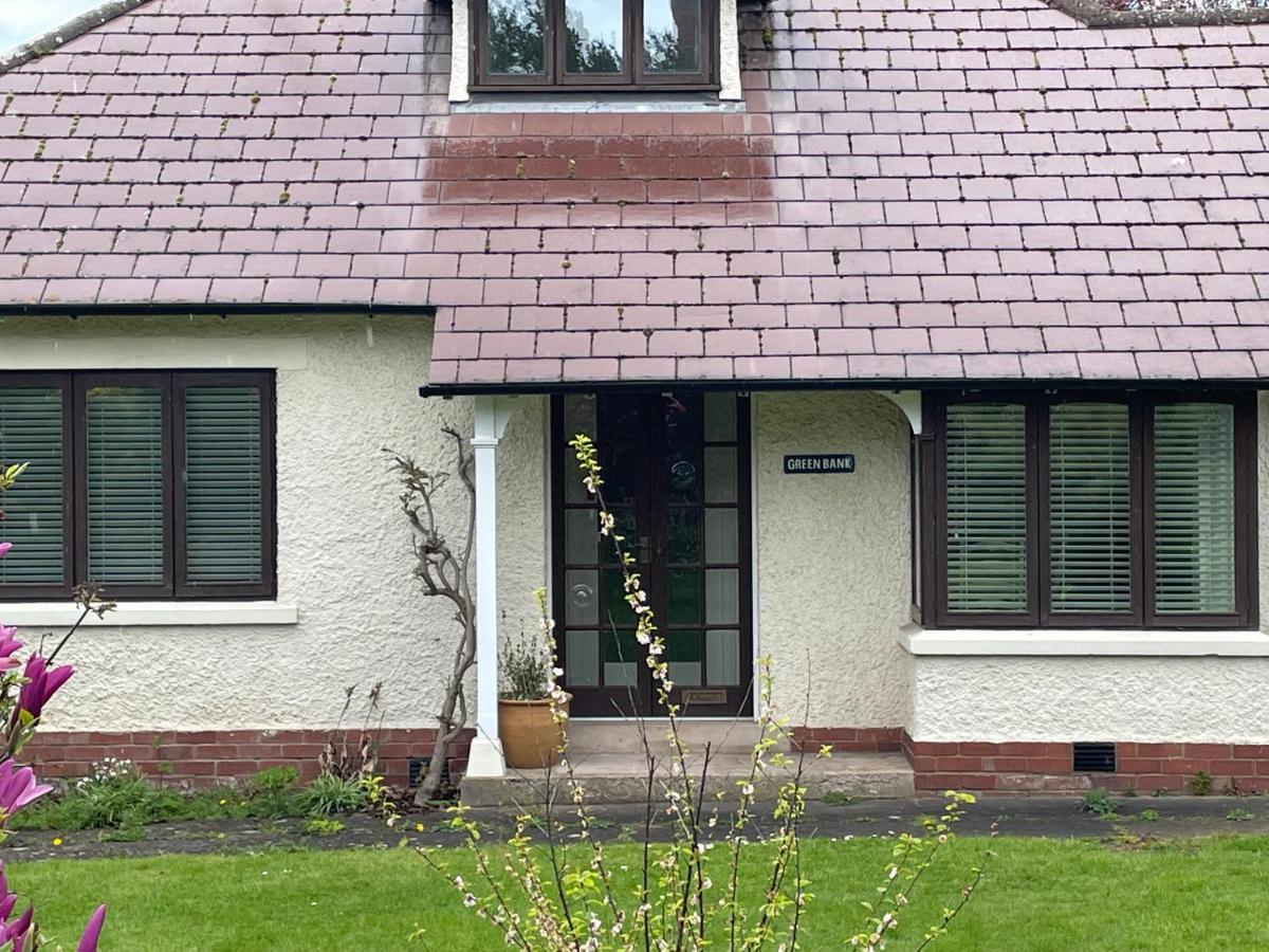 Bank Holiday home Hereford