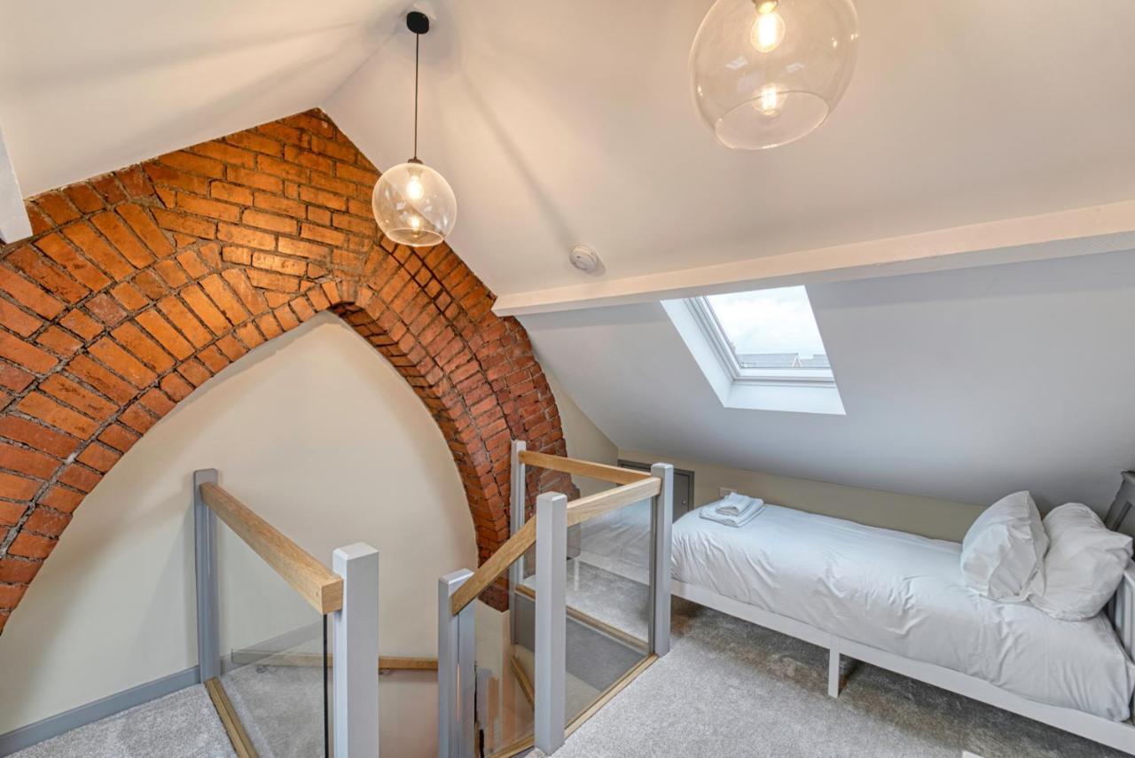 Host & - Barton Road House Holiday home