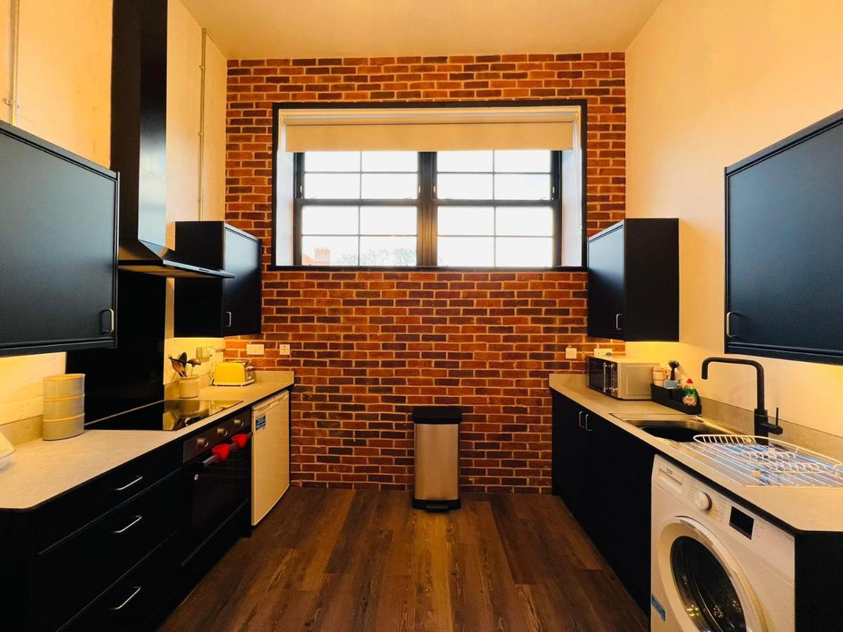 5 Sullivan House * Hereford