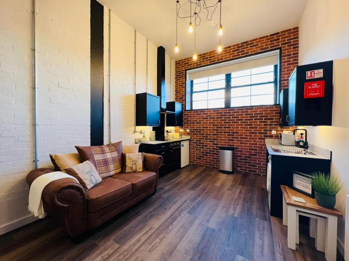 5 Sullivan House Apartment *