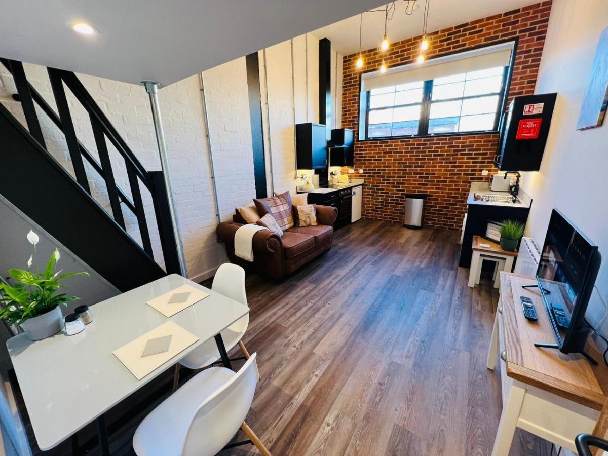 Apartment 5 Sullivan House