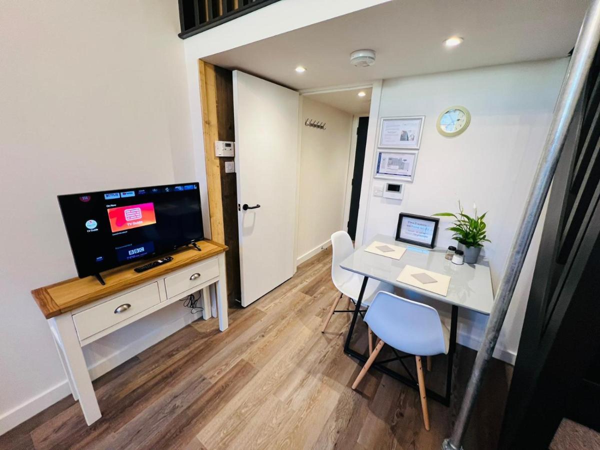 7 Sullivan House Apartment