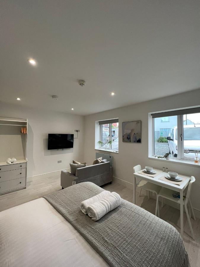 Host & - Eign Street Apartment