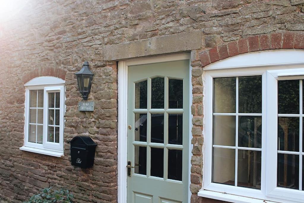 Holiday home Pump - Cosy Herefordshire *