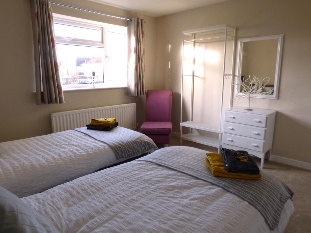 Cosy Quiet In ~ Close To Centre ~ Free Parking Holiday home
