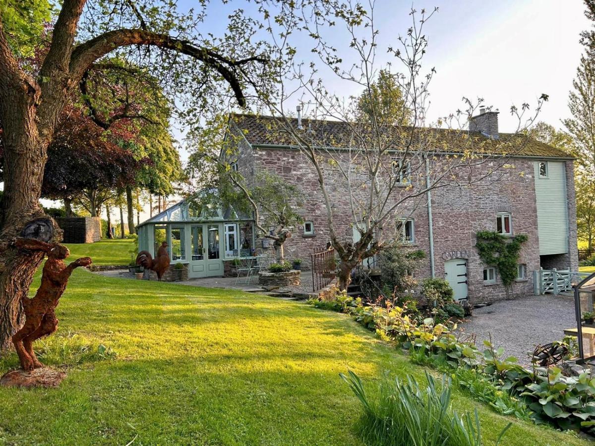 Beautiful Old Water Mill In Rural Herefordshire Holiday home *