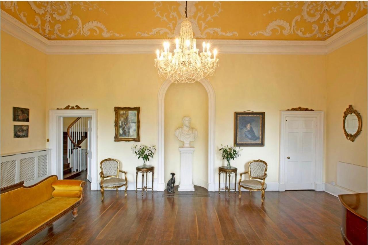 Country house Newcourt Manor Hereford