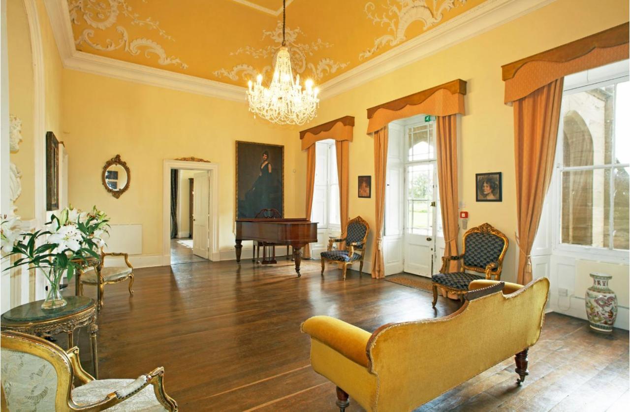 Newcourt Manor *