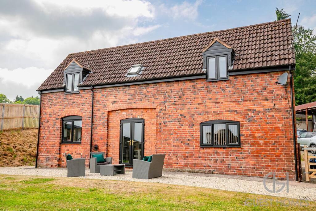 Host & - The Pippins Holiday home *