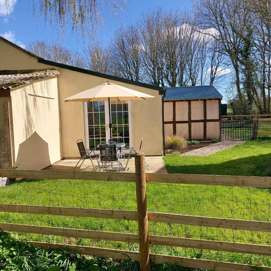 Spacious 1-bed In Clifford Holiday home *