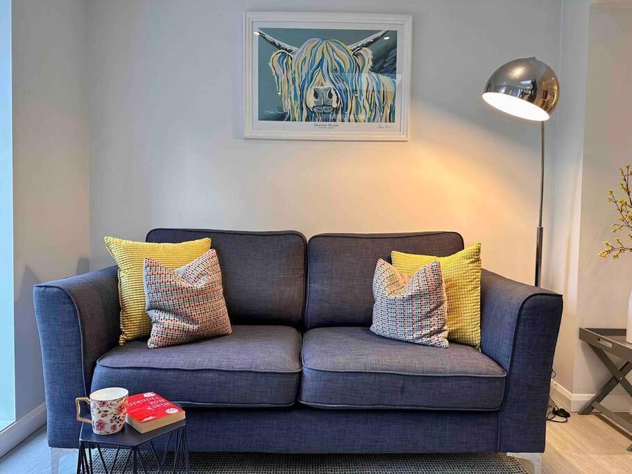 Contemporary, Open Plan, 3 Bedroom House In - Sleeps 5-6 Hereford