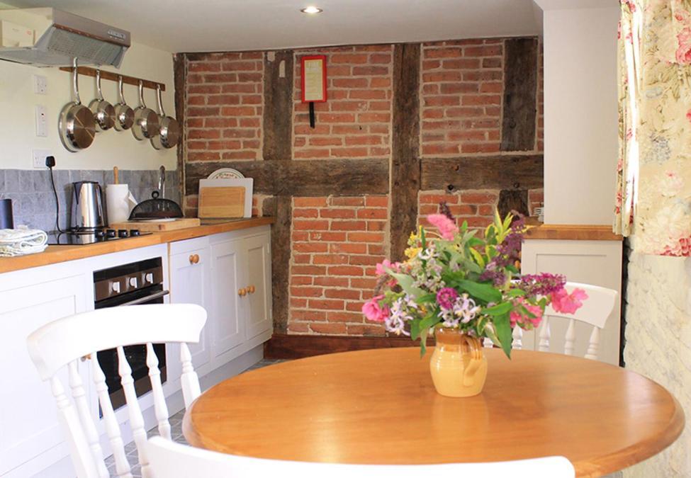Apartment Dee's At Brinsop