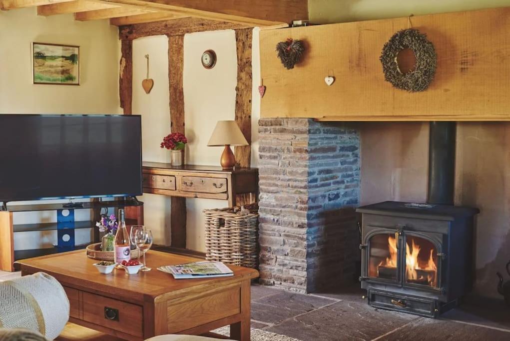 Luxury Spacious Country W/ Mountain Views Holiday home *