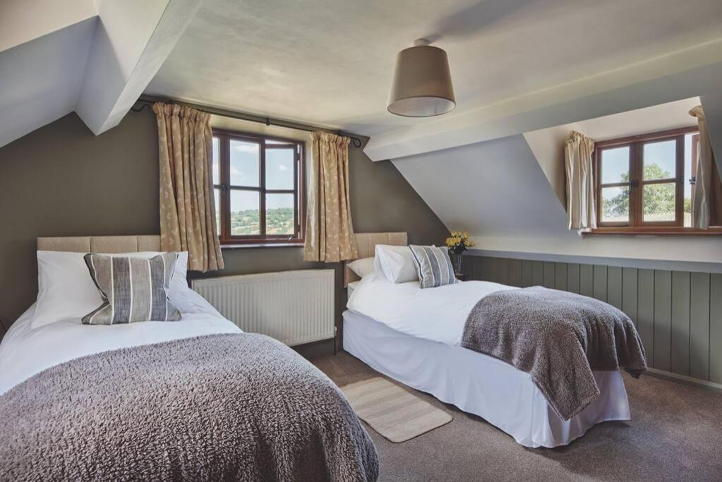 Luxury Spacious Country W/ Mountain Views * Hereford