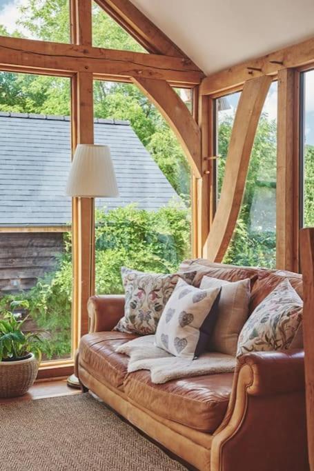 Holiday home Luxury Spacious Country W/ Mountain Views