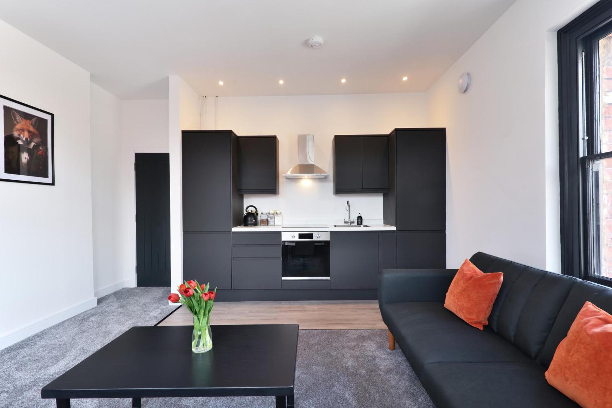 2, 15 West Street Apartment *