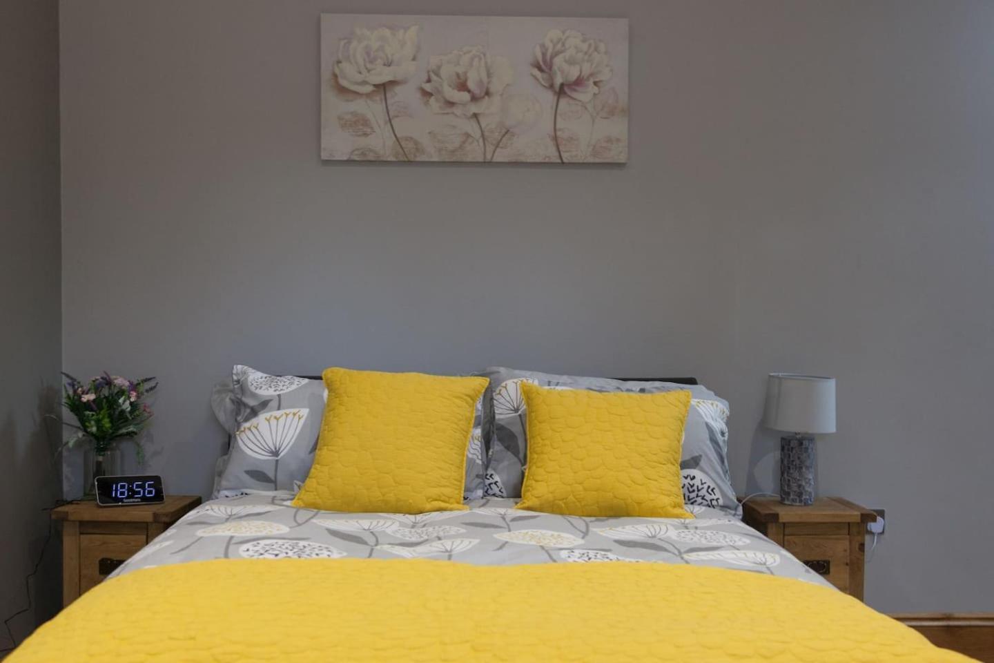 Apartment Herefordshire - Little Oak - Charming Cottage In Rural Location North Of Hereford - Sleeps 2 Guets - Ideal For A Cozy Trip Away - Hosted By Rentmyhouse Hereford
