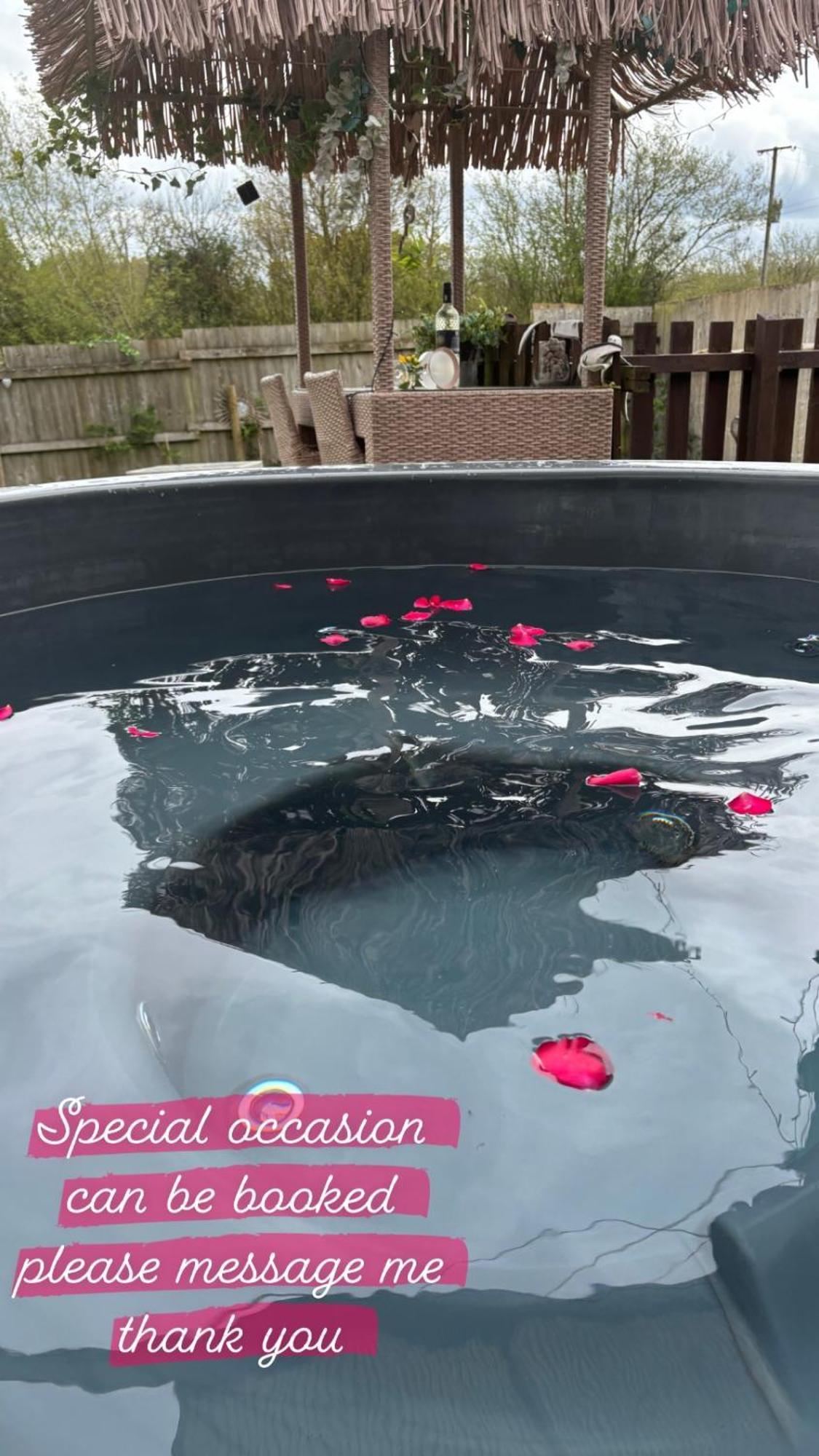 Lodge Four Seasons With Hot Tub Country Retreat *